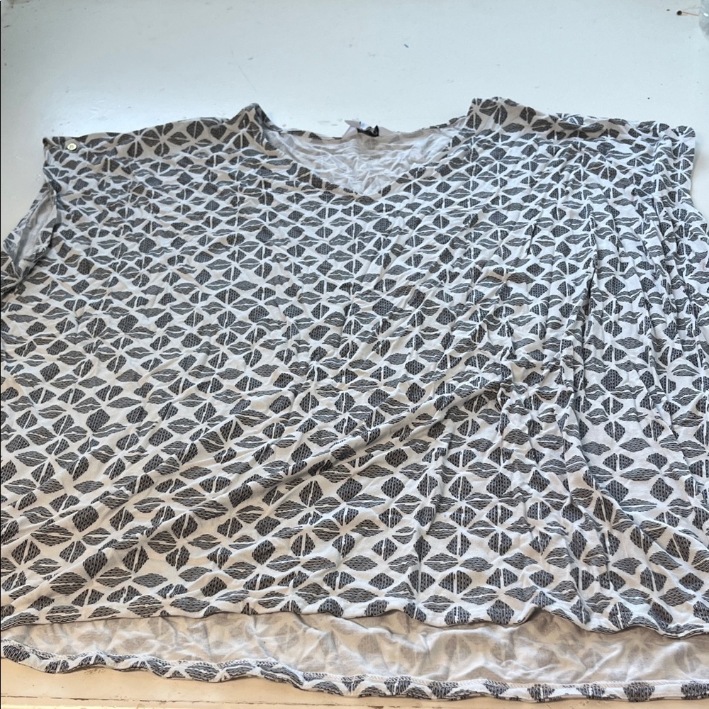 Liz Claiborne 3X Black White Patterned Short Sleeve Professional Top